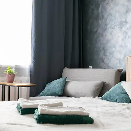 Apartment Tammsaare Residence- 4 Rooms, Free Parking Parnu