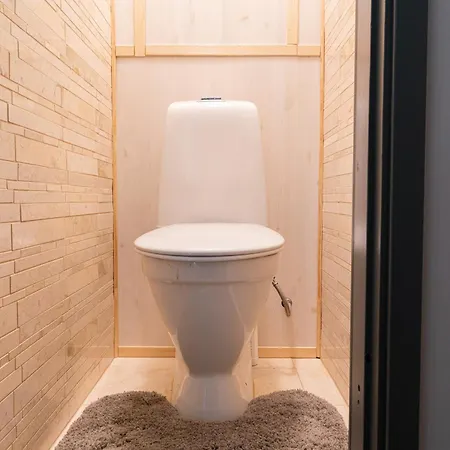 Tammsaare Residence- 4 Rooms, Free Parking Пярну