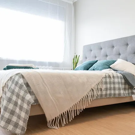 Апартаменты Tammsaare Residence- 4 Rooms, Free Parking Пярну