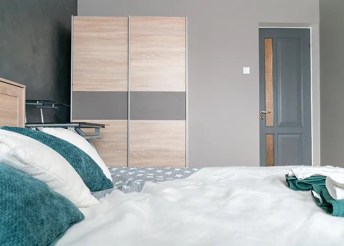 Tammsaare Residence- 4 Rooms, Free Parking * Pärnu