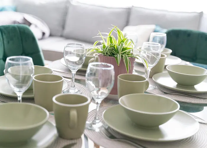 Tammsaare Residence- 4 Rooms, Free Parking Appartement *