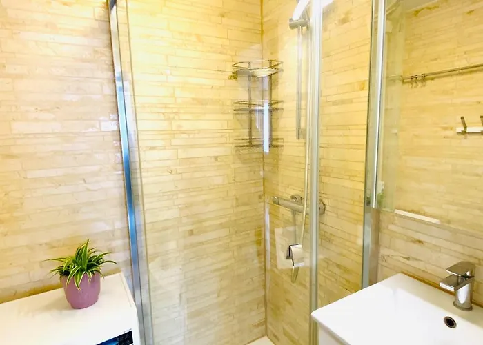 Tammsaare Residence- 4 Rooms, Free Parking *